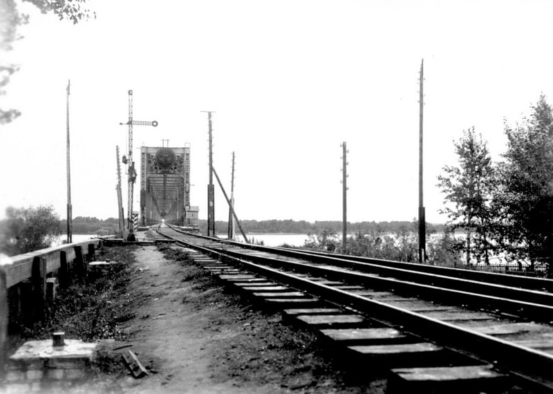 Александровский мост, лето 1918