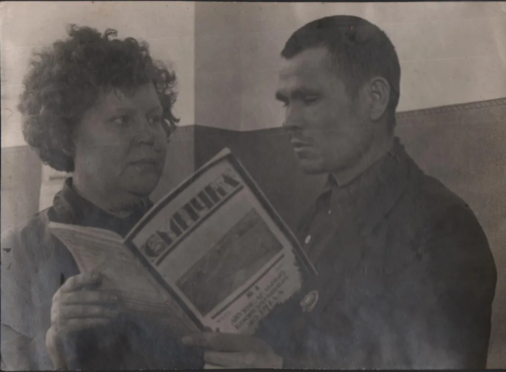 Кадыкова Е. А. – редактор журнала «Смычка», с рабкором в 1926 г. в г.Москве.