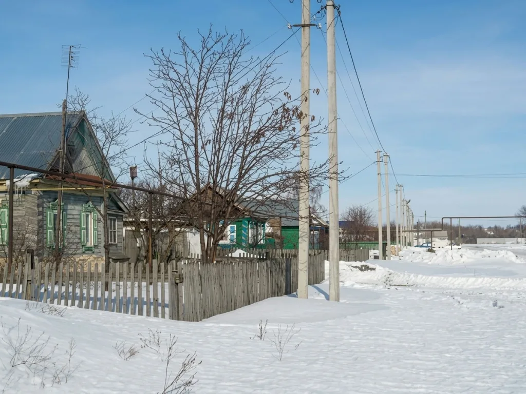 Улица Комарова в с. Приволжье, февраль 2013 г.